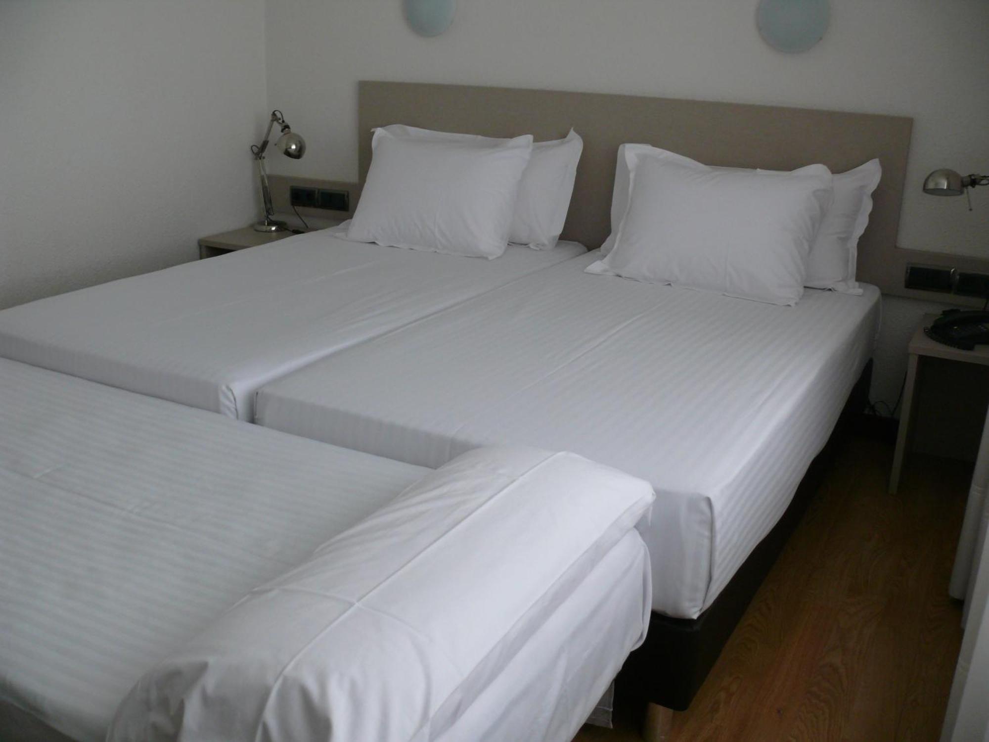 Hotel Los Angeles Guarnizo Buitenkant foto
