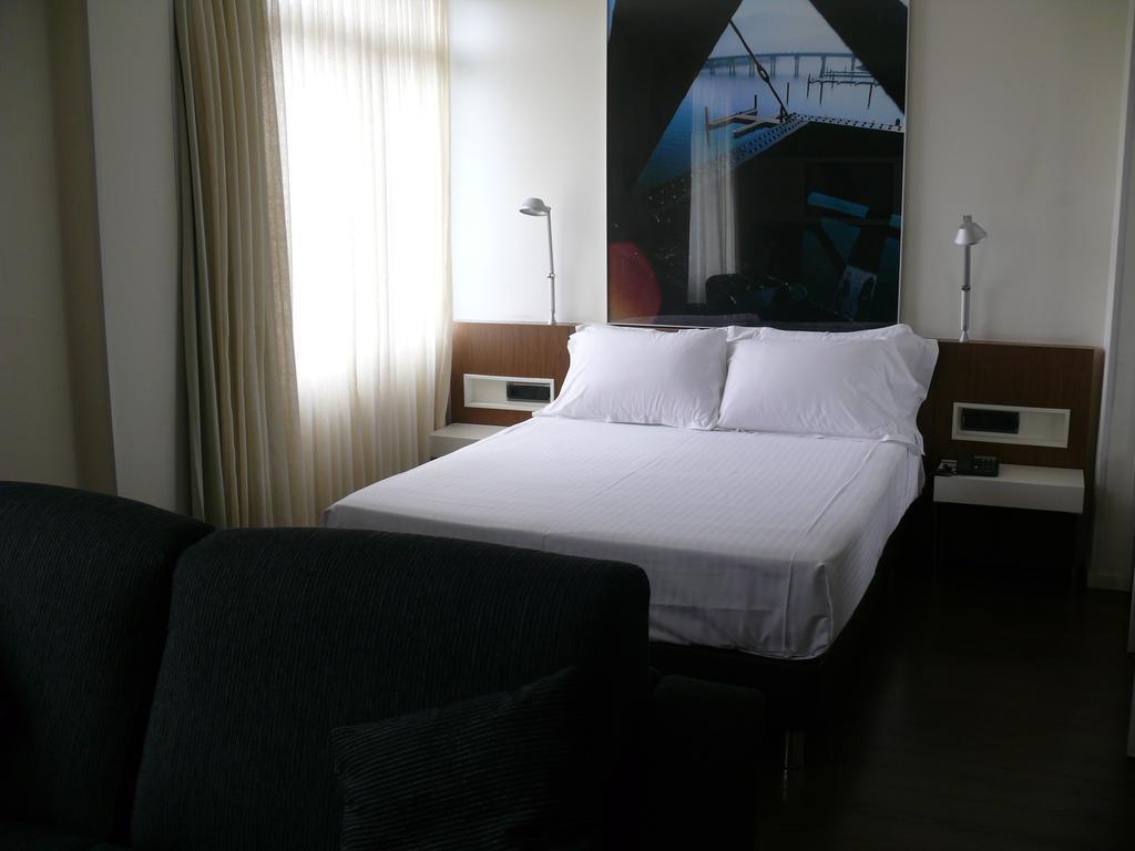 Hotel Los Angeles Guarnizo Buitenkant foto